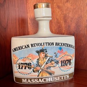 Vintage Early Times Bicentennial limited edition empty decanter- Massachusetts